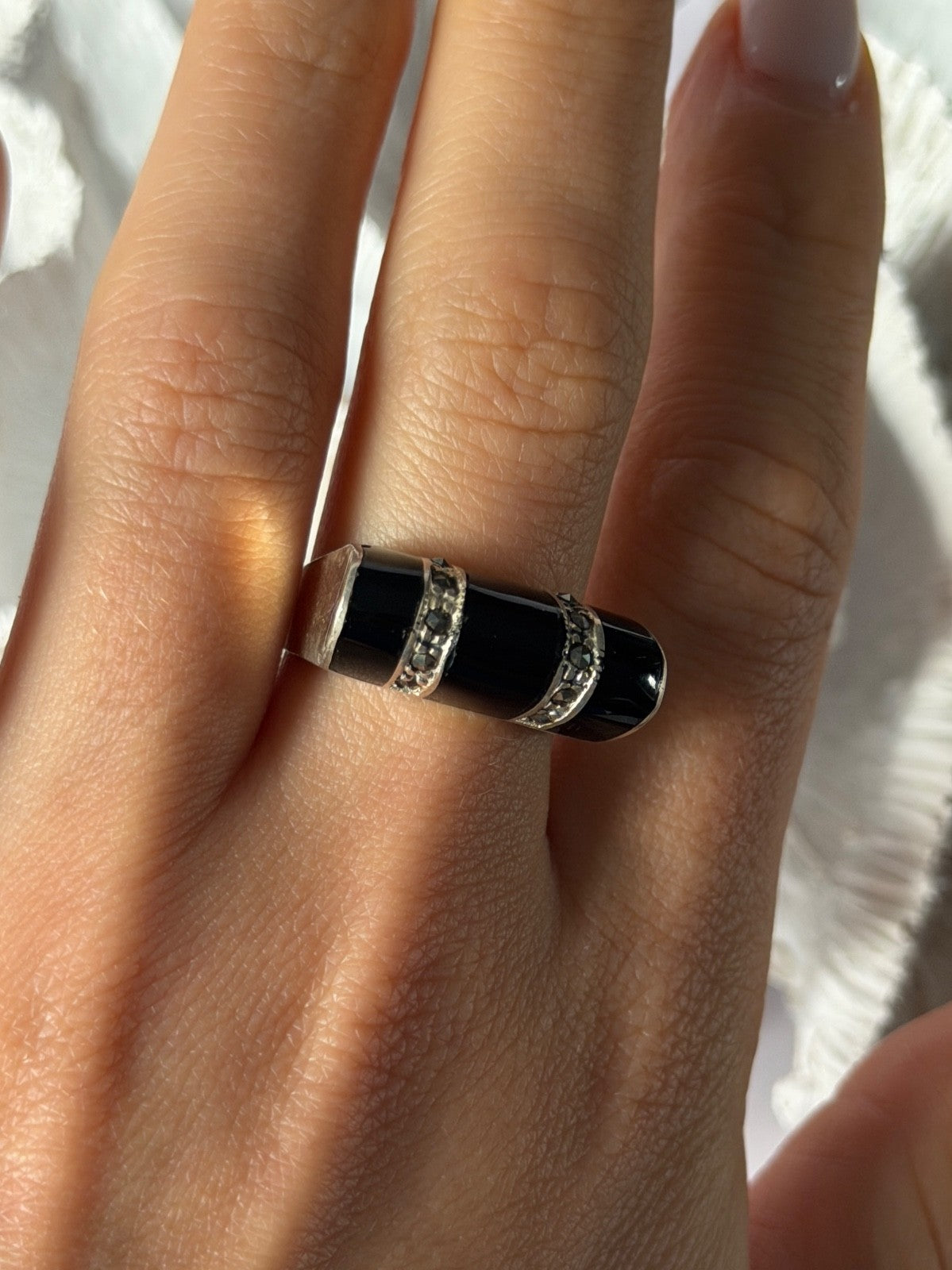 Vintage 925 Sterling Silver Onyx & Marcasite Ring Size 8.5