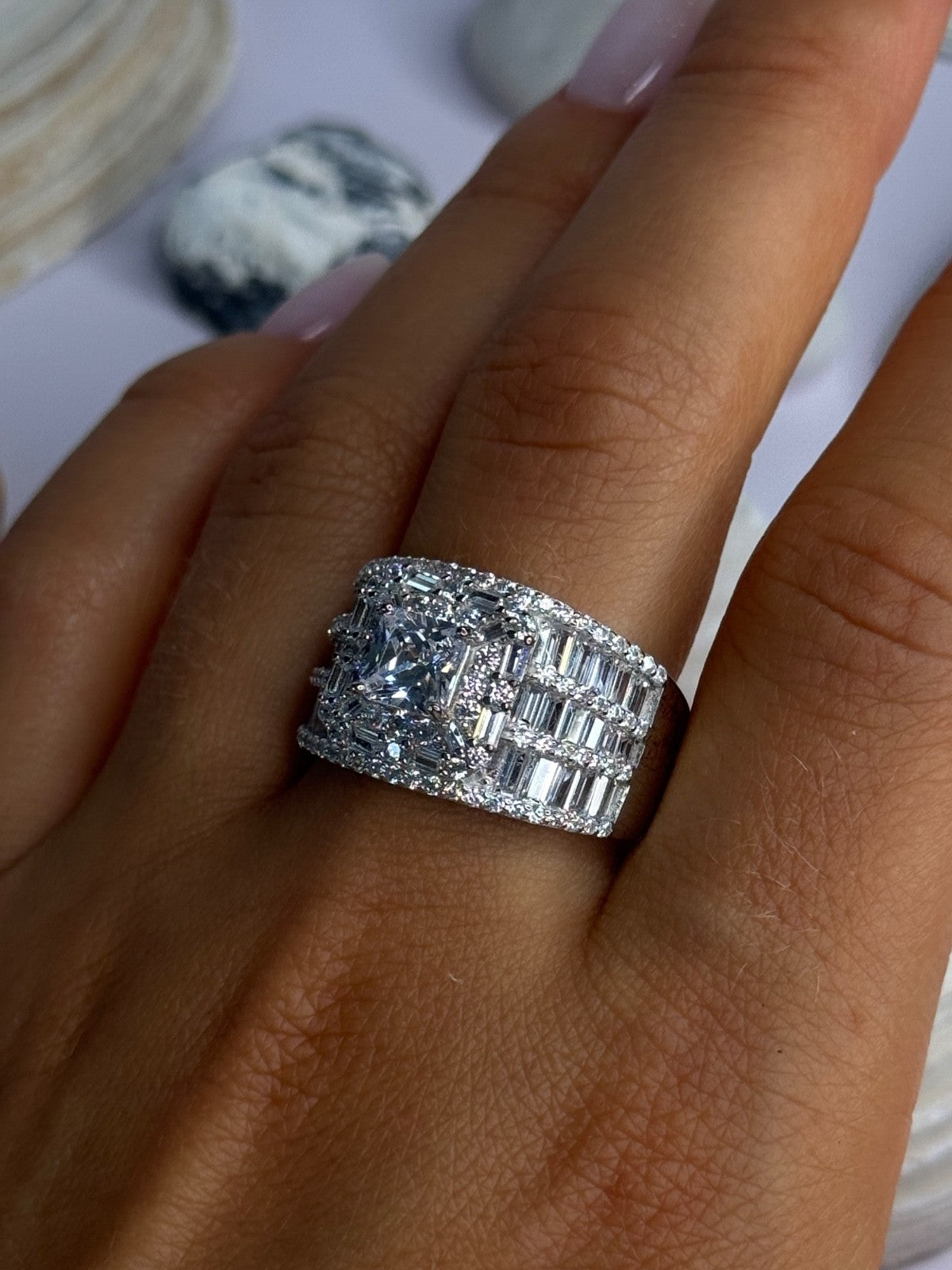 Shiny 925 Sterling Silver Cz Ring Size 11