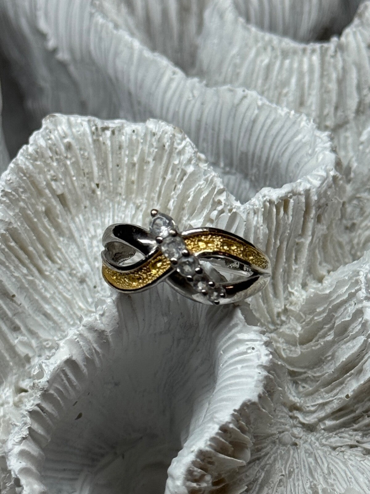 925 Sterling Silver Gold Plated Part White Beryl Ring Size 6.5