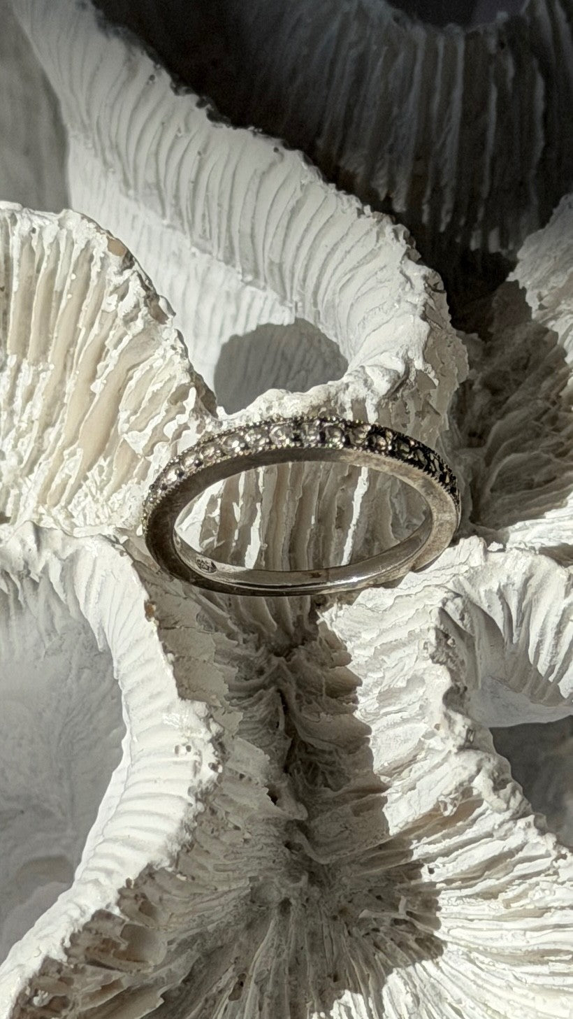 Minimalist Design 925 Sterling Silver Cz Ring Size 6