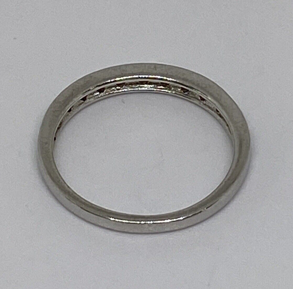 925 Sterling Silver CZ Ring Size 8
