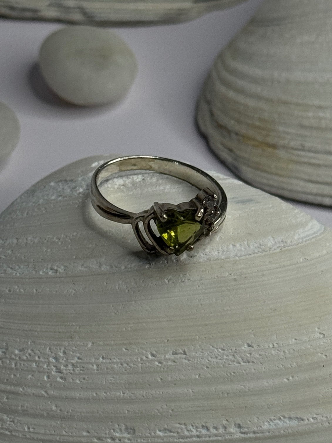 925 Sterling Silver Peridot Heart & Beryl Ring Size 8