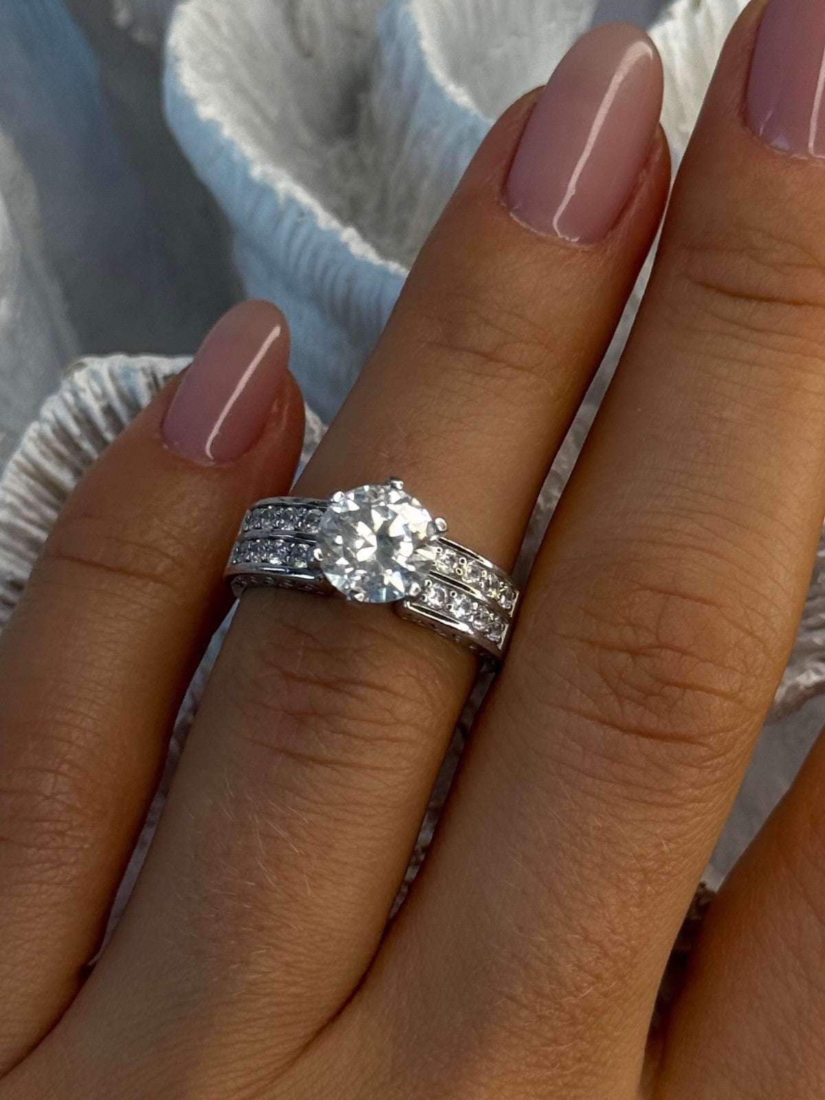 Shiny 925 Sterling Silver Cz Ring Size 5