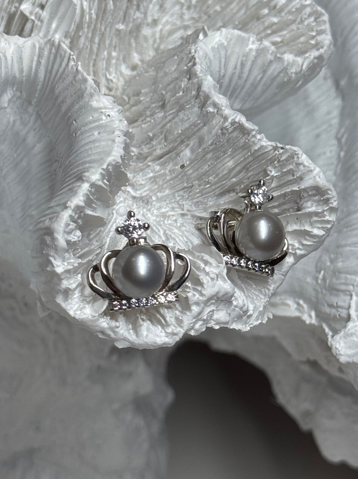 925 Sterling Silver Pearl Crown Earrings Length 0.5 Inch