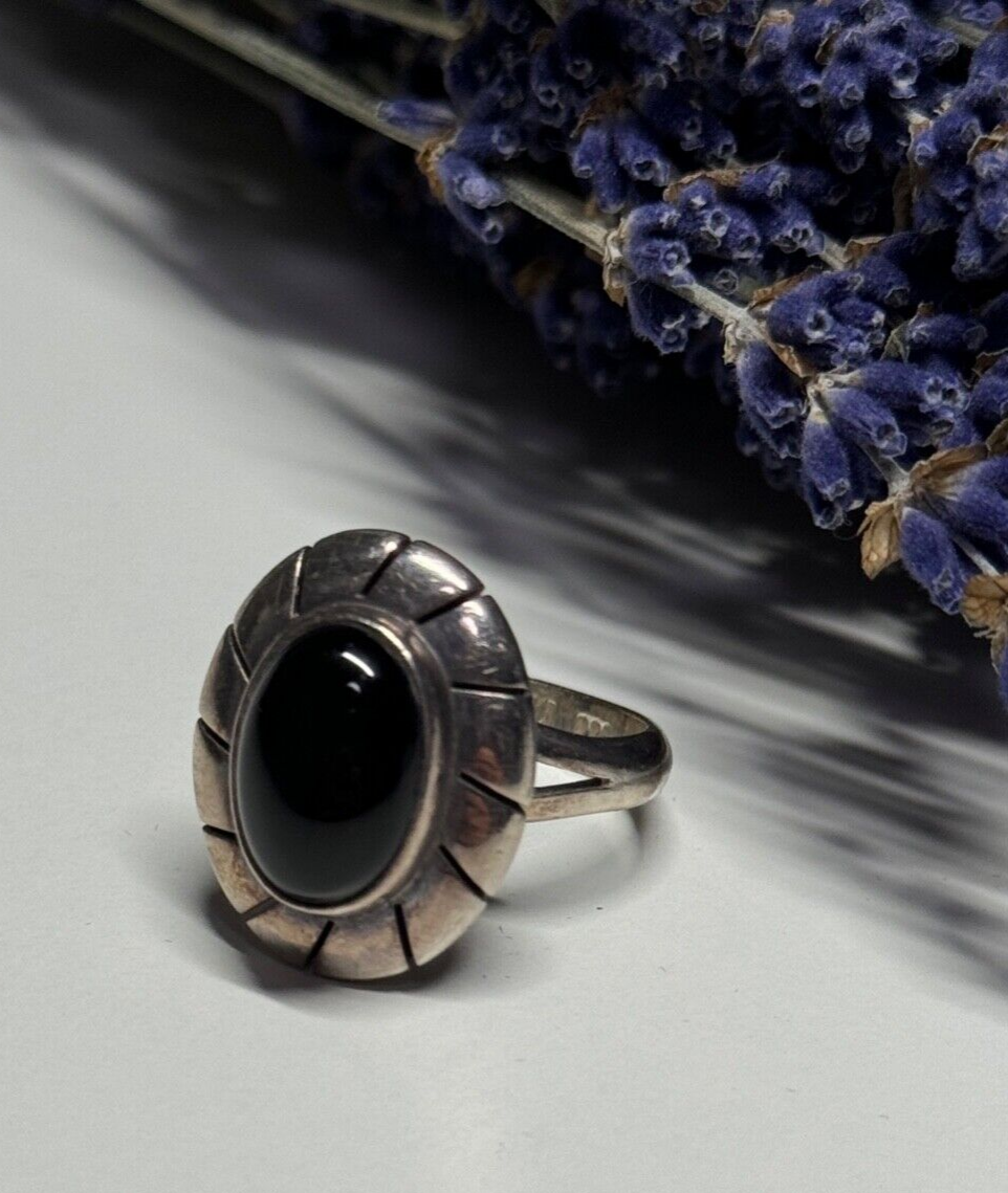 925 Sterling Silver Onyx Ring Size 8.5