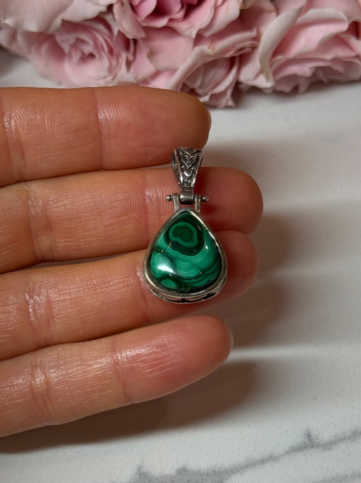 925 Sterling Silver Green Agate Pendant Length 1.4 Inch