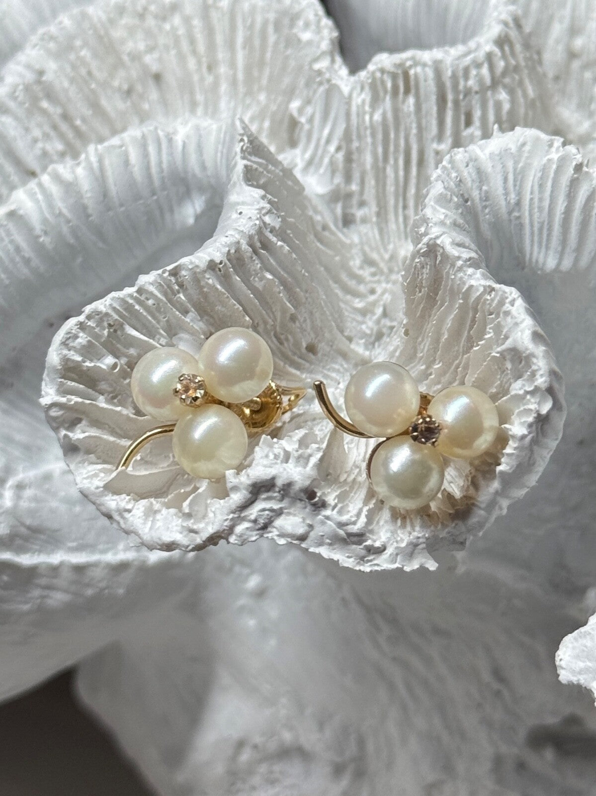 10K Yellow Gold Pearls & Diamonds Earrings Length 0.5 Inch