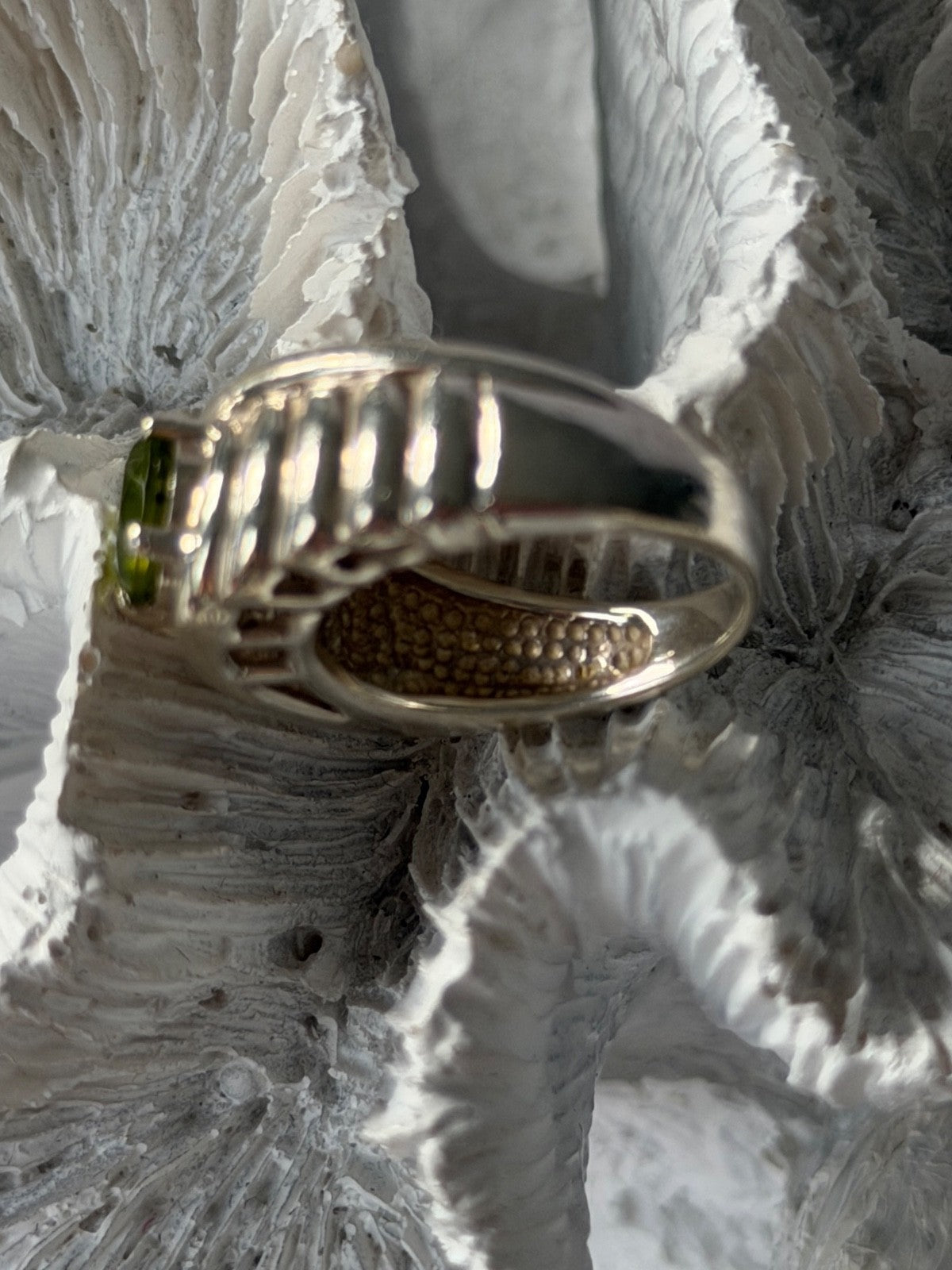 925 Sterling Silver Peridot Ring Size 6