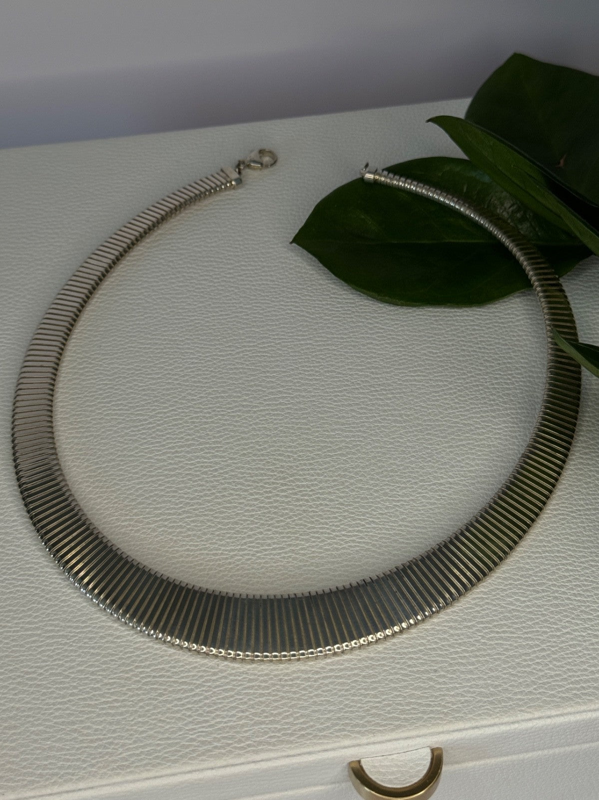 Elegant Design 925 Sterling Silver Necklace Length 17 Inch