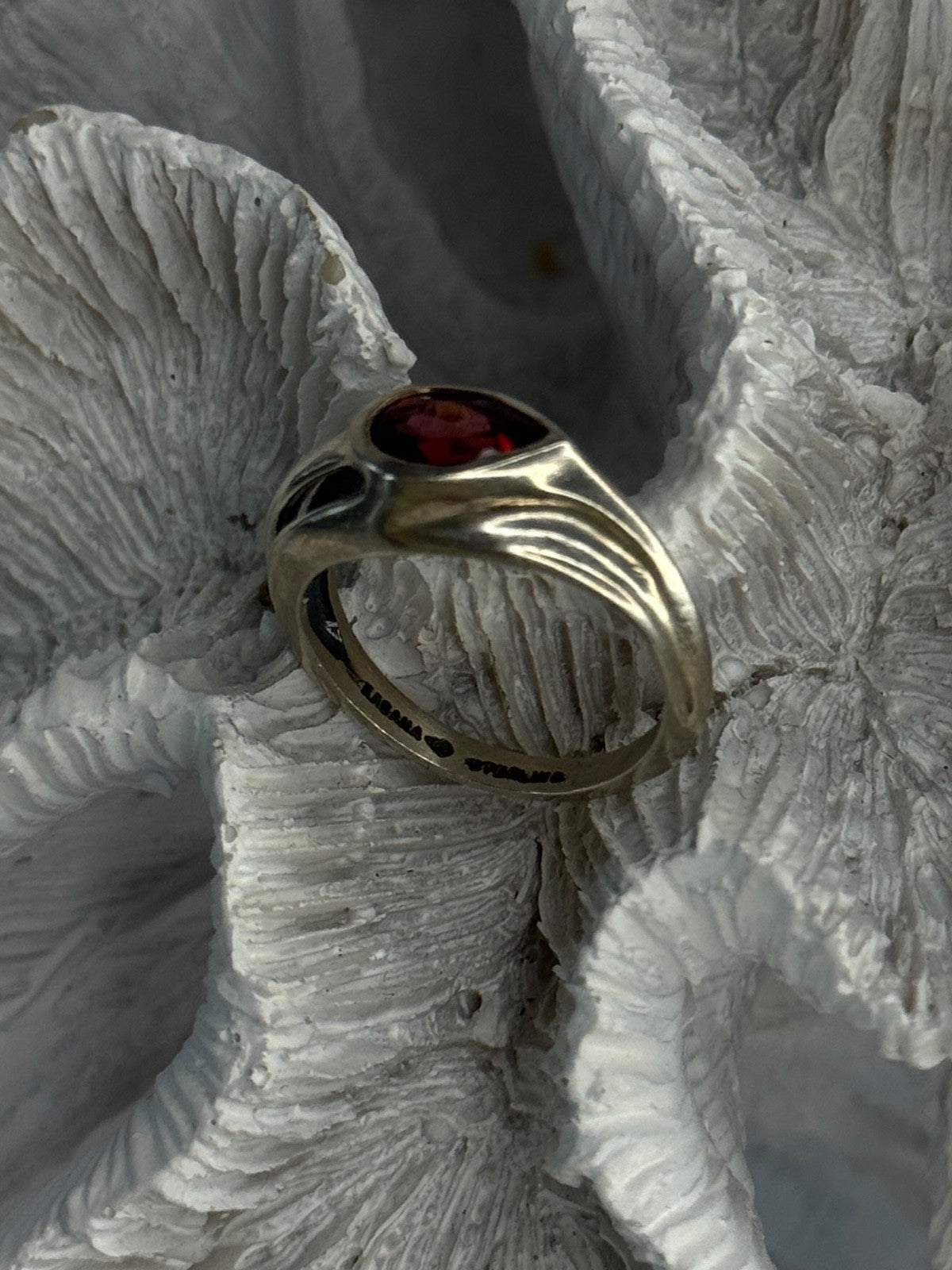 Kabana 925 Sterling Silver Garnet Ring Size 7