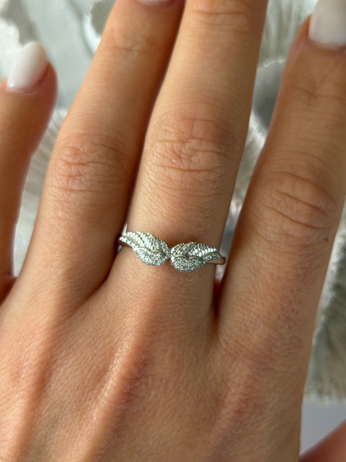 925 Sterling Silver Angel Wings Cz Ring Size 9