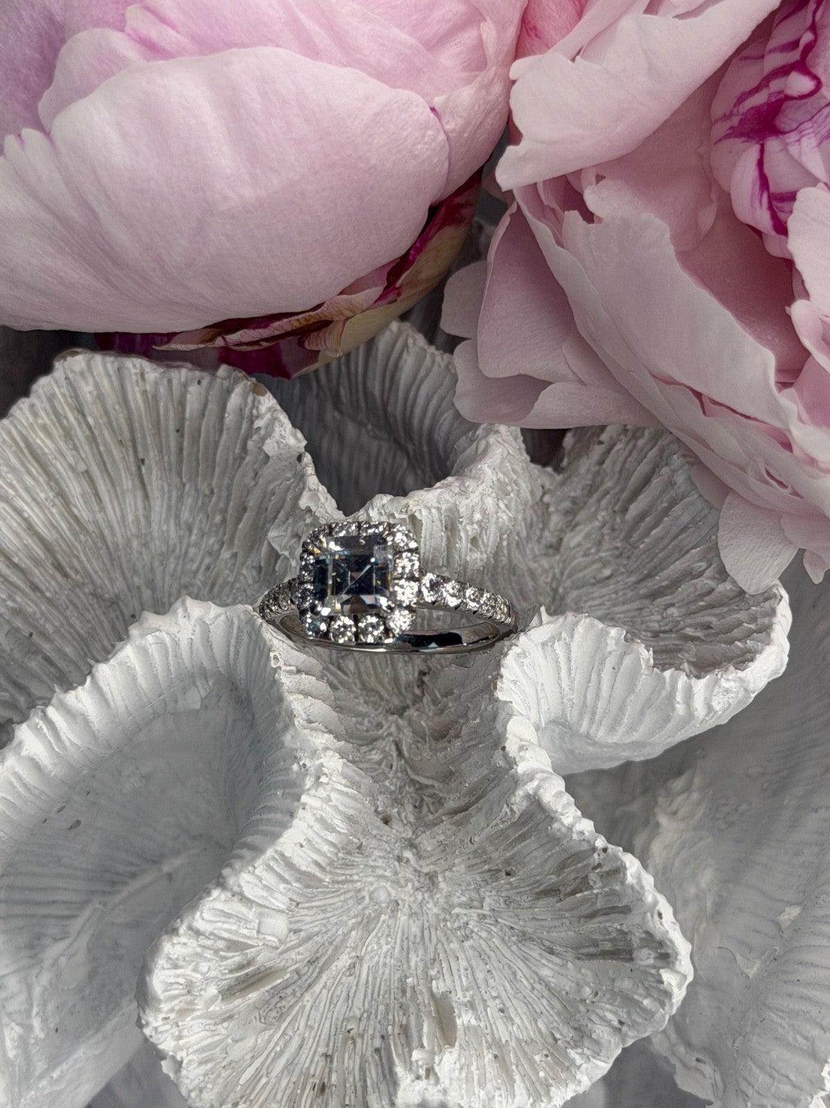 GOC 925 Sterling Silver tcw 1.75 Cz Ring Size 7