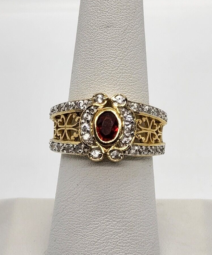 925 Sterling Silver Ruby & Quartz Ring Size 7