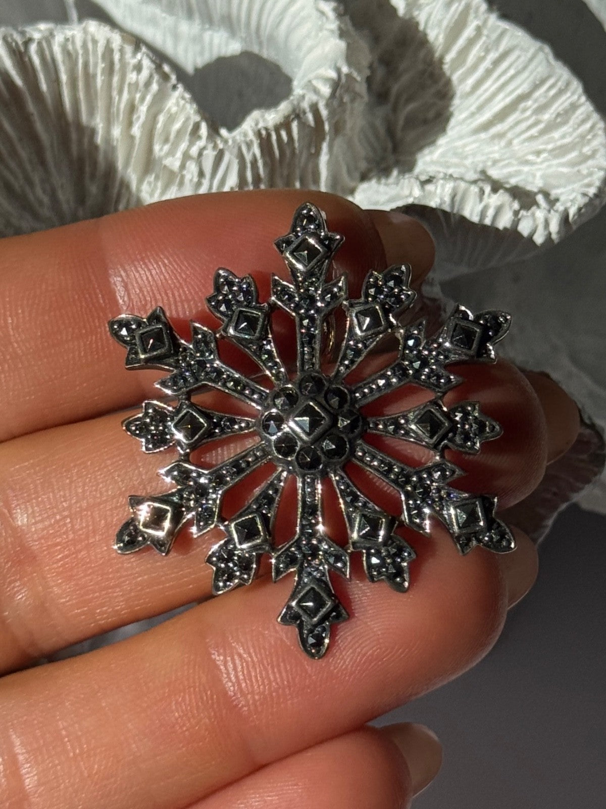 925 Sterling Silver Snowflake Marcasite Pendant
