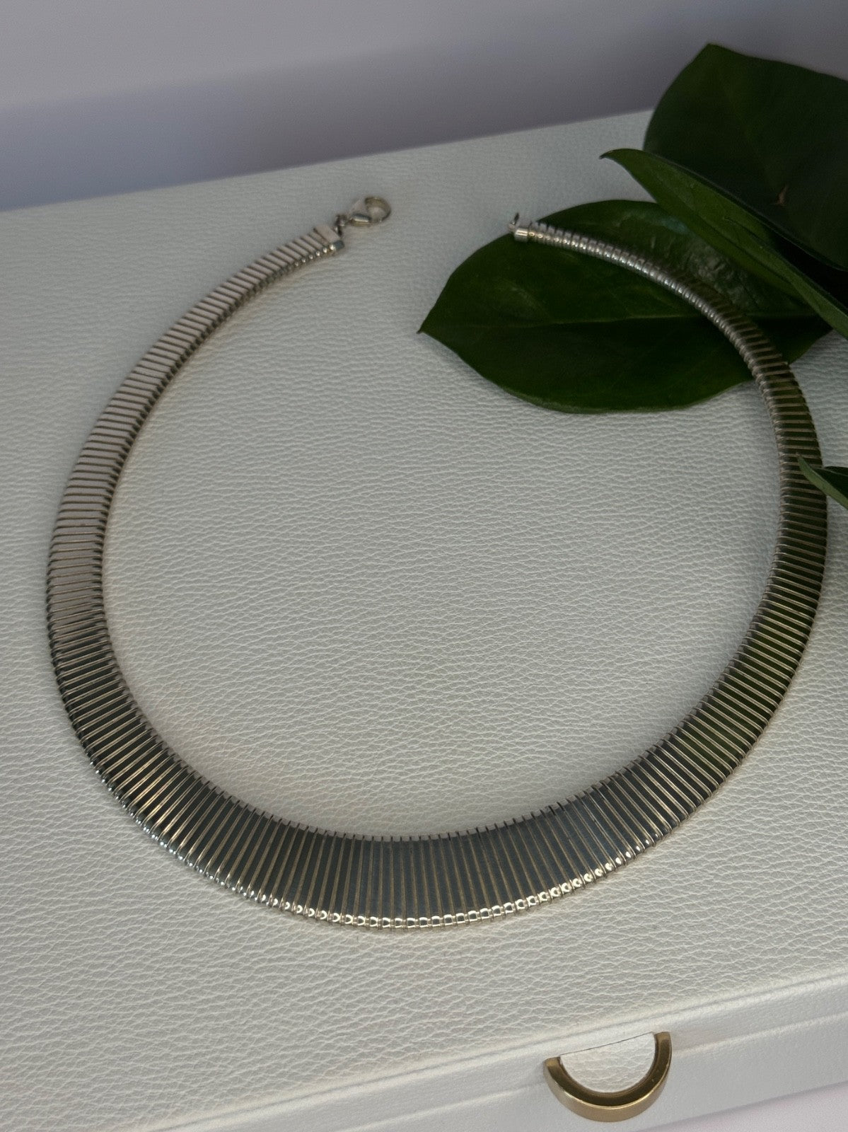 Elegant Design 925 Sterling Silver Necklace Length 17 Inch