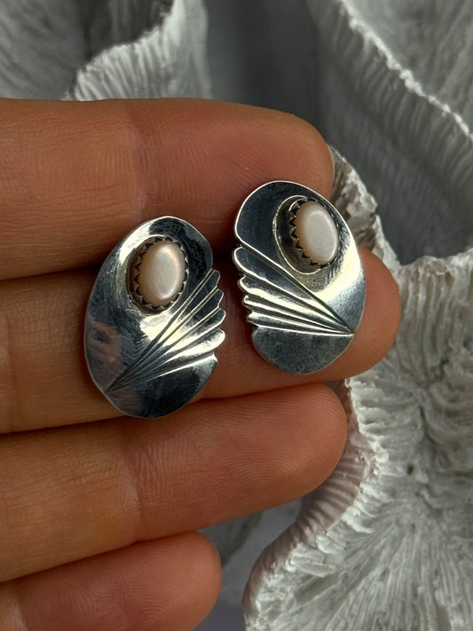 Vintage 925 Sterling Silver Pink Abalone Earrings Length 0.80 Inch