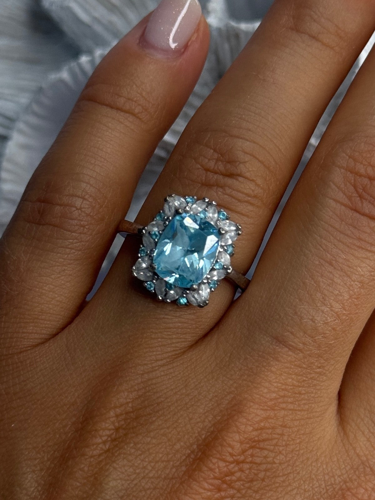 Beautiful 925 Sterling Silver Topaz & Beryl Ring Size 8