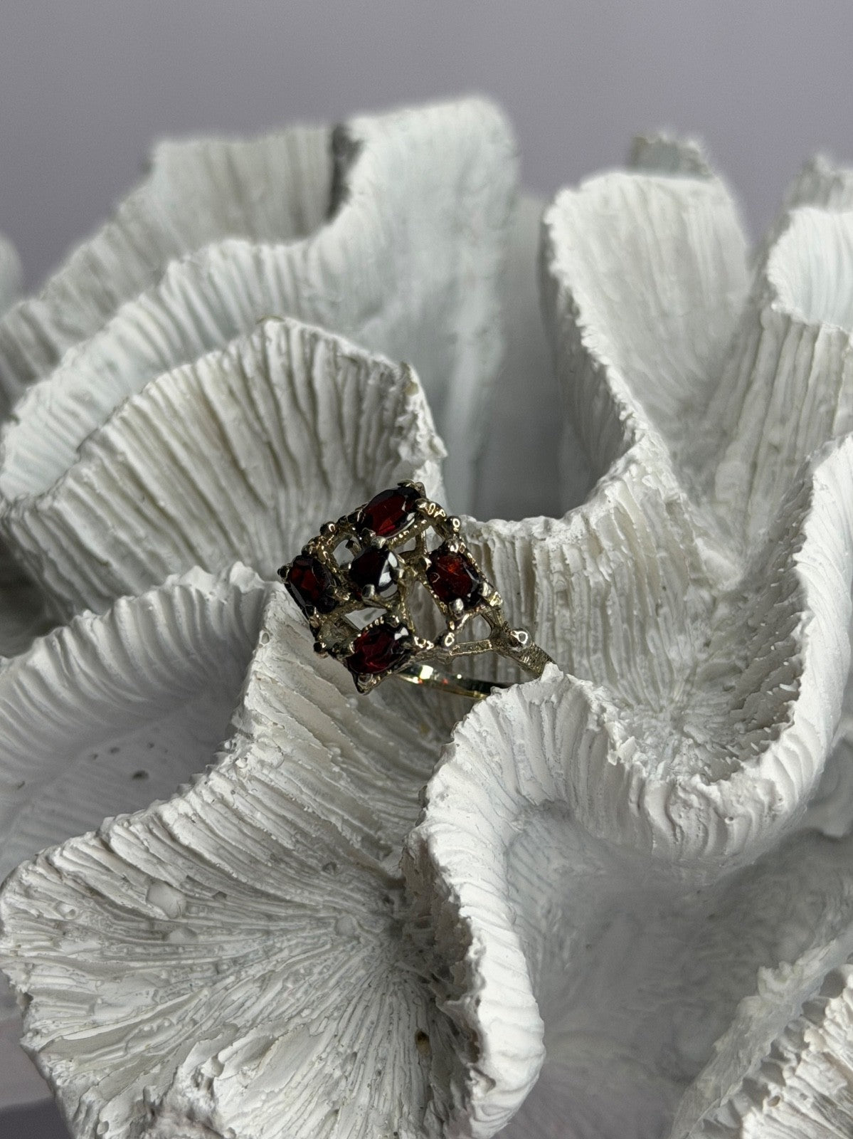 Vintage 925 Sterling Silver Garnet Ring Size 7