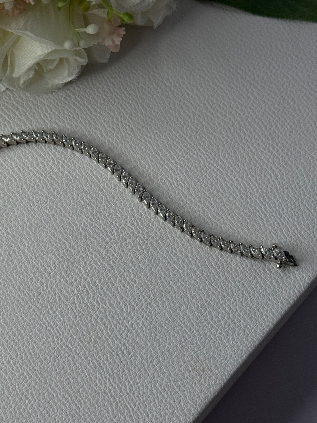 Elegant 925 Sterling Silver CZ Bracelet Length 7.5 Inch