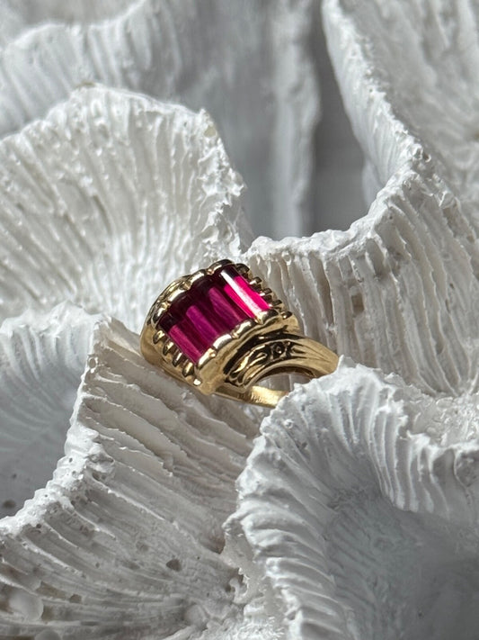 14K Yellow Gold Ring Ruby Size 2.5