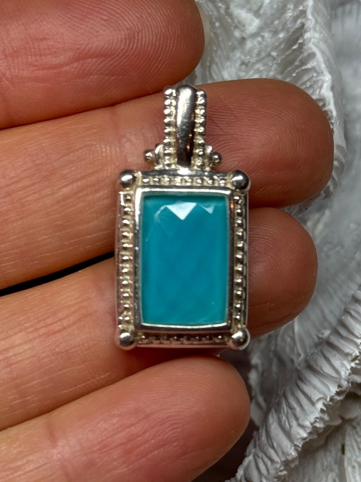 925 Sterling Silver Turquoise Pendant Length 1.3 Inch