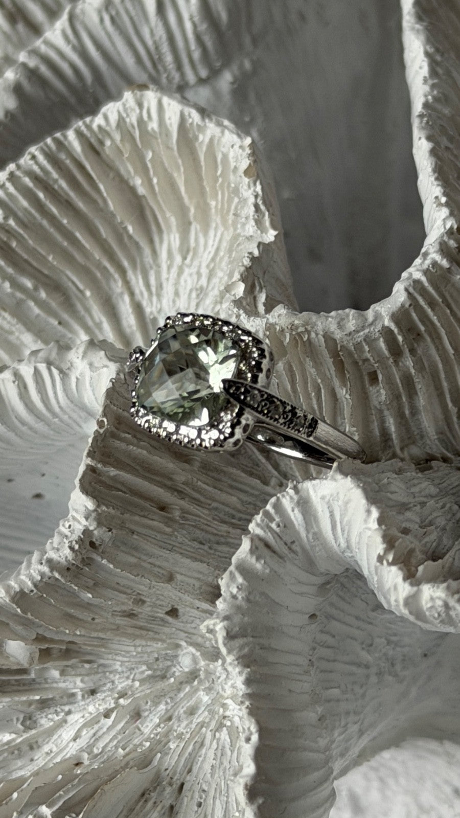 14K 585 White Gold Prasiolite Green Amethyst & Diamond Ring Size 6