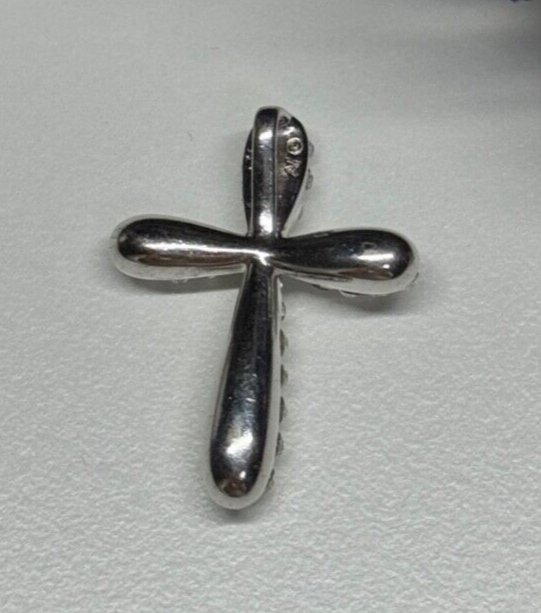 925 Sterling Silver CZ Cross