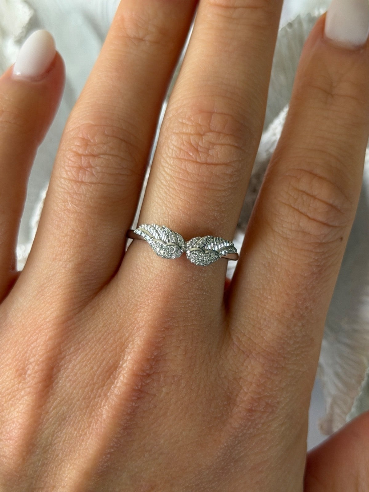 925 Sterling Silver Angel Wings Cz Ring Size 9