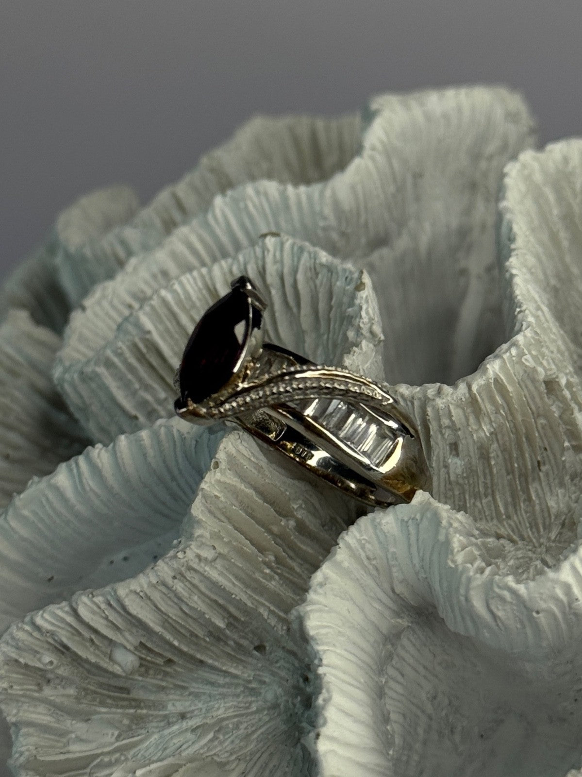 925 Sterling Silver Garnet & Beryl Ring Size 10
