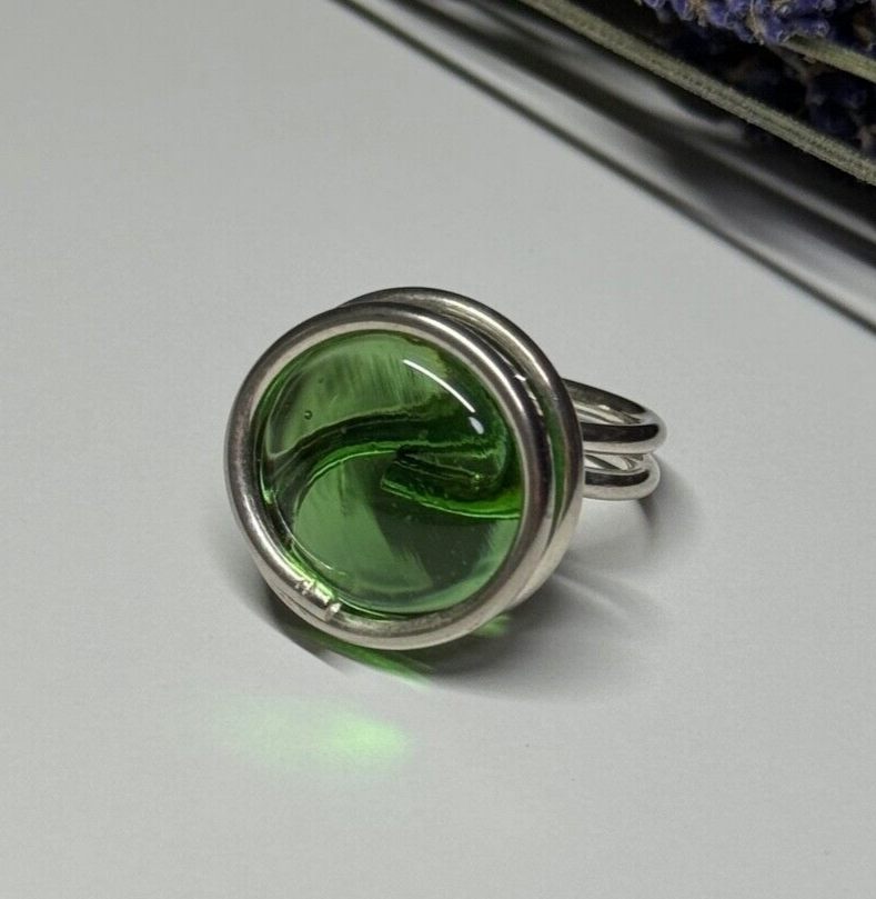 Modern Art Design Green CZ Ring Size 6