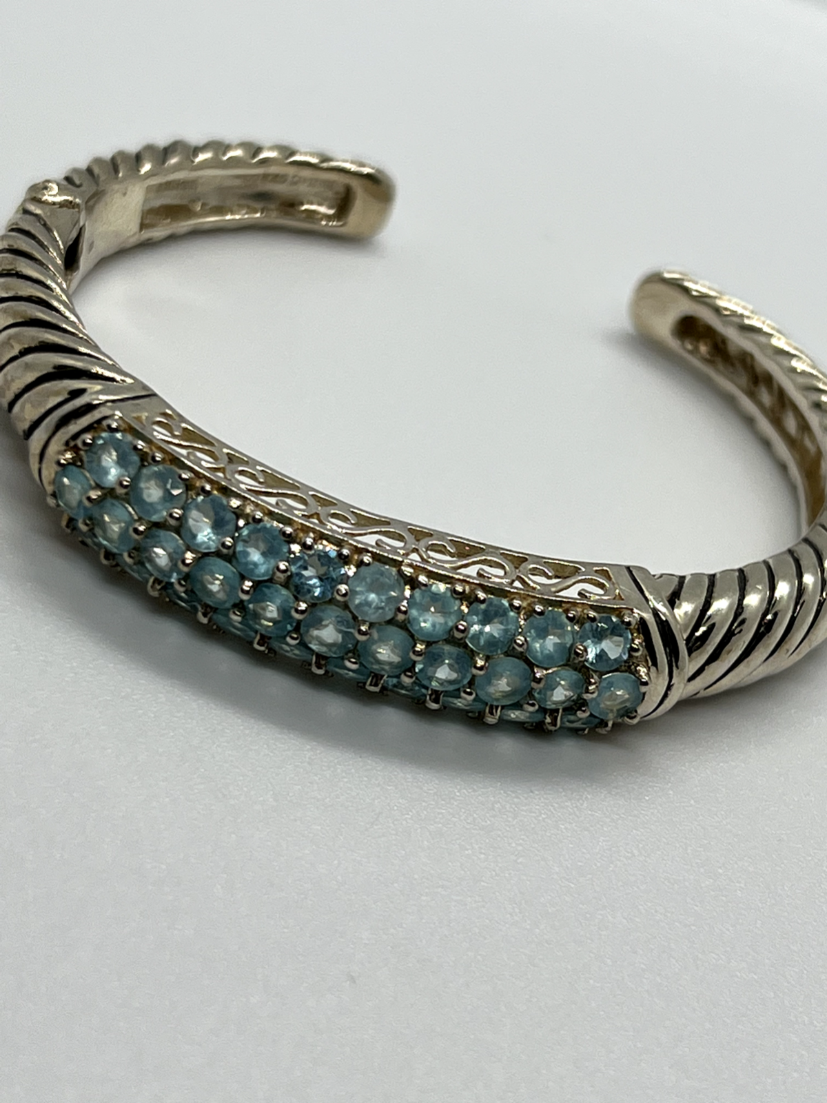 925 Sterling Silver Topaz Hinge Bracelet