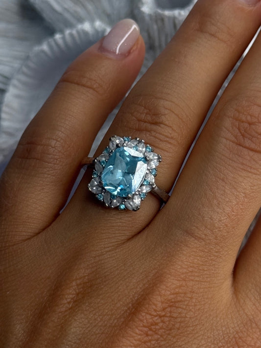 Beautiful 925 Sterling Silver Topaz & Beryl Ring Size 8
