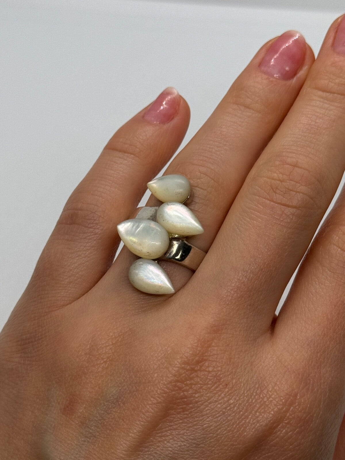 925 Sterling Silver Mother OF Pearl Ring Size 7