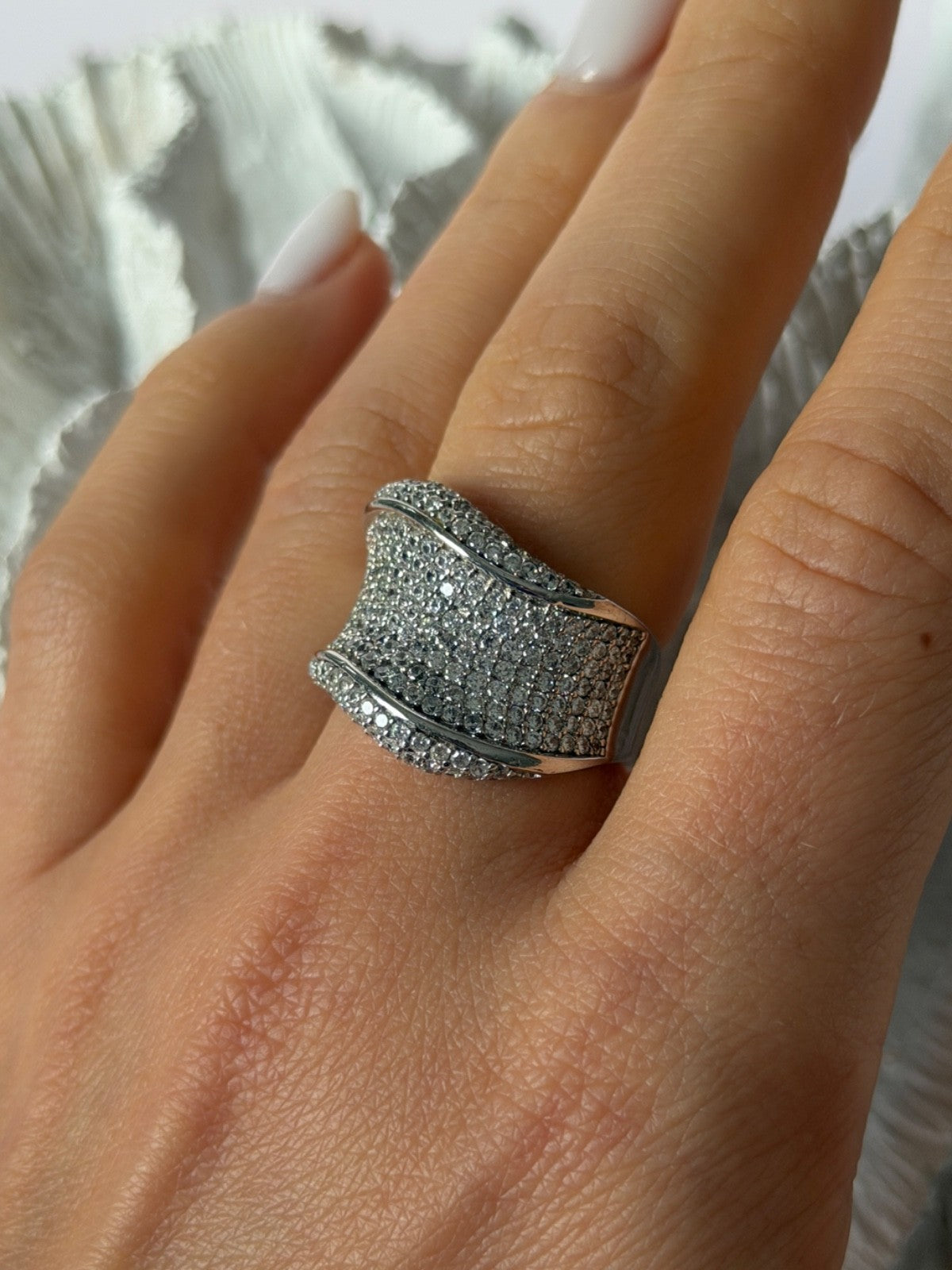 Elegant Design 925 Sterling Silver Cz Ring Size 8