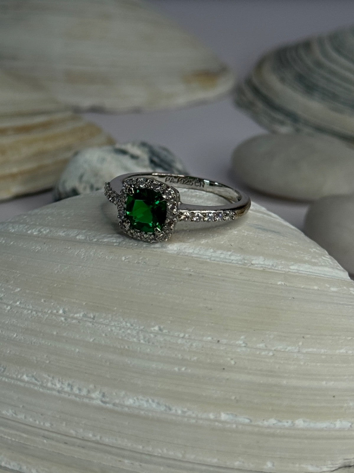 925 Sterling Silver Emerald & Beryl Ring Size 7