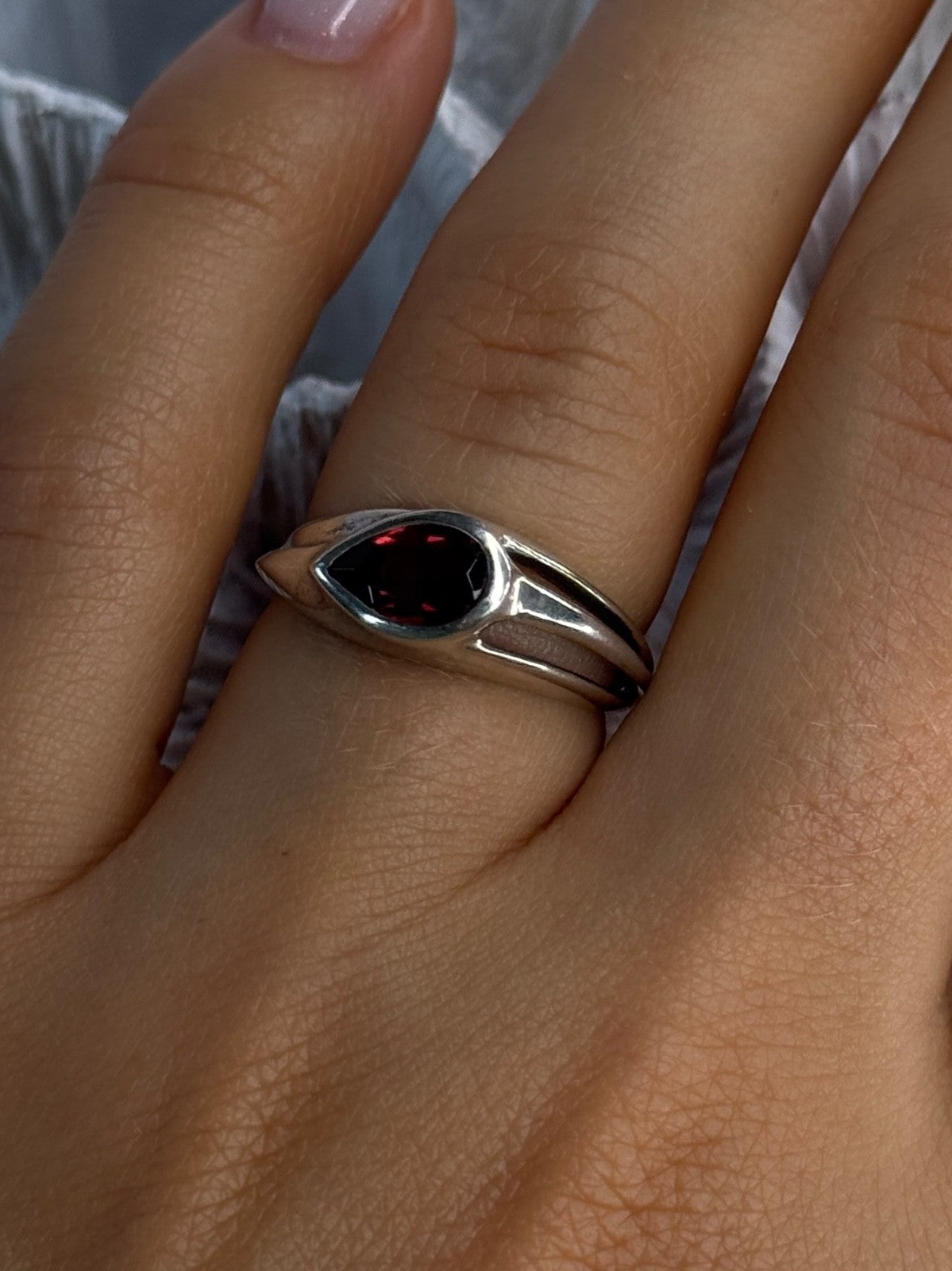 Kabana 925 Sterling Silver Garnet Ring Size 7