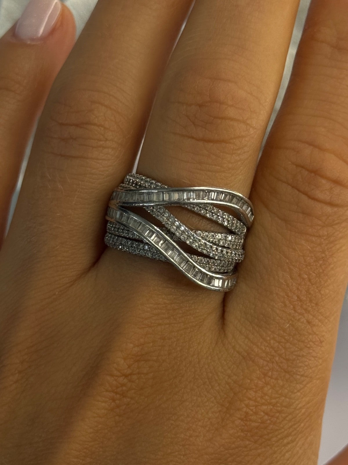 Elegant Design 925 Sterling Silver White Topaz Ring Size 9