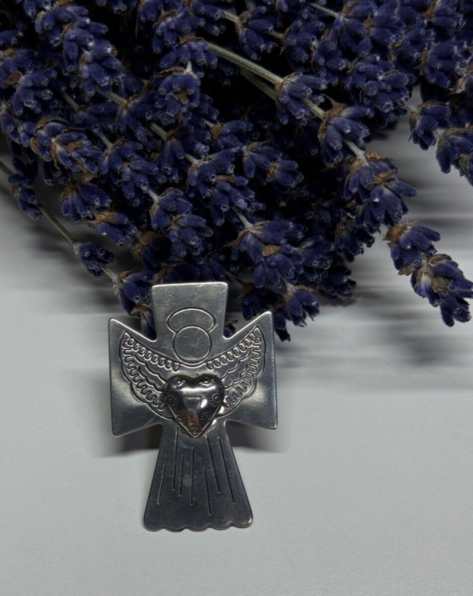 925 Sterling Silver Angel Heart Brooch