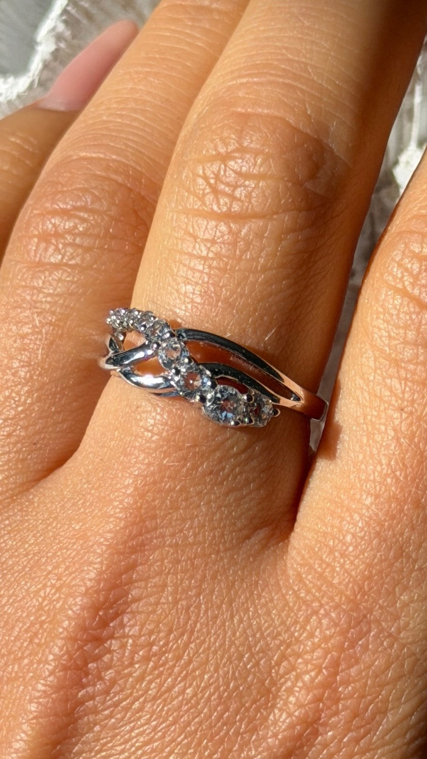 Lovely 925 Sterling Silver Cz Ring Size 8.5