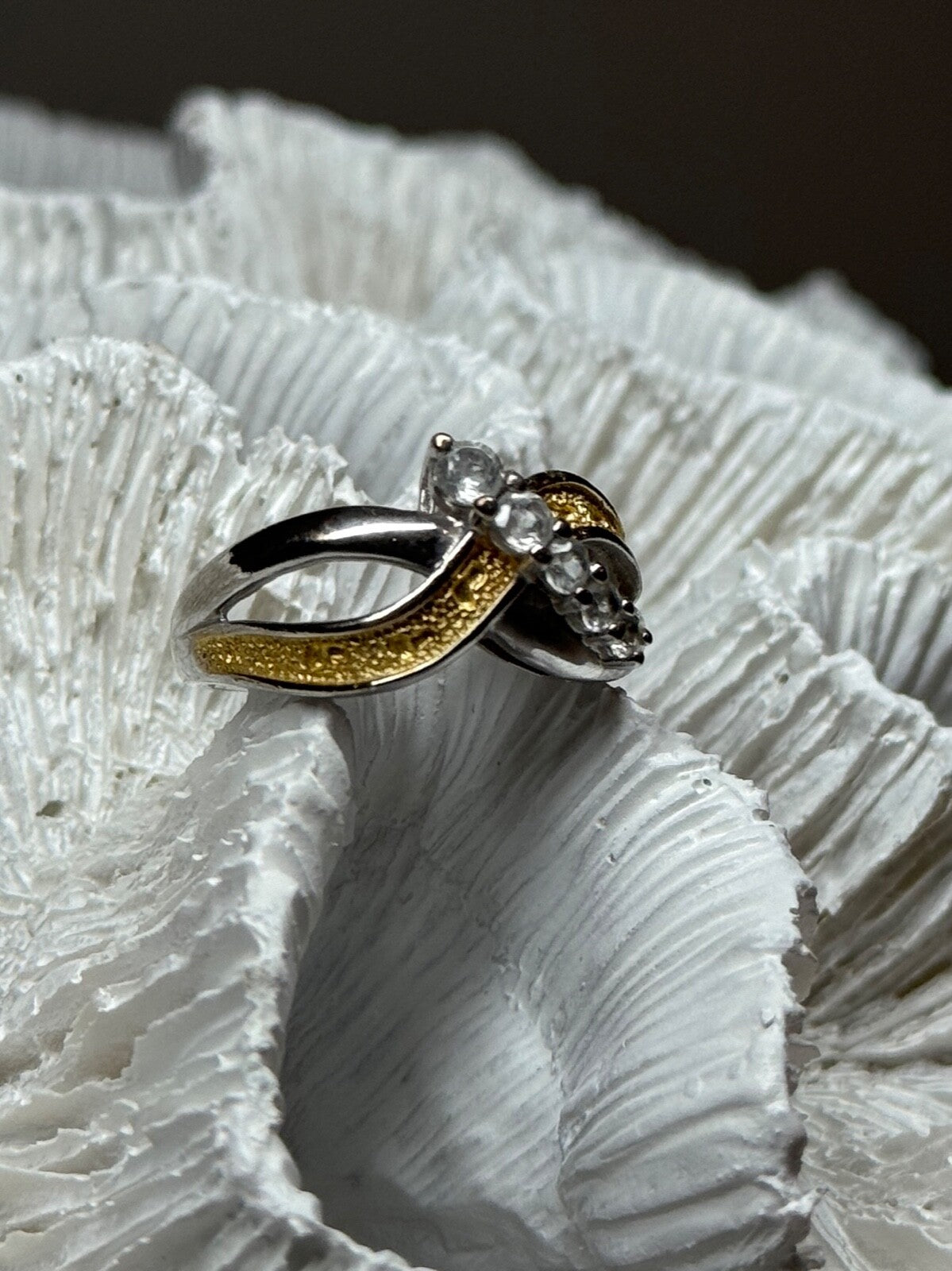 925 Sterling Silver Gold Plated Part White Beryl Ring Size 6.5