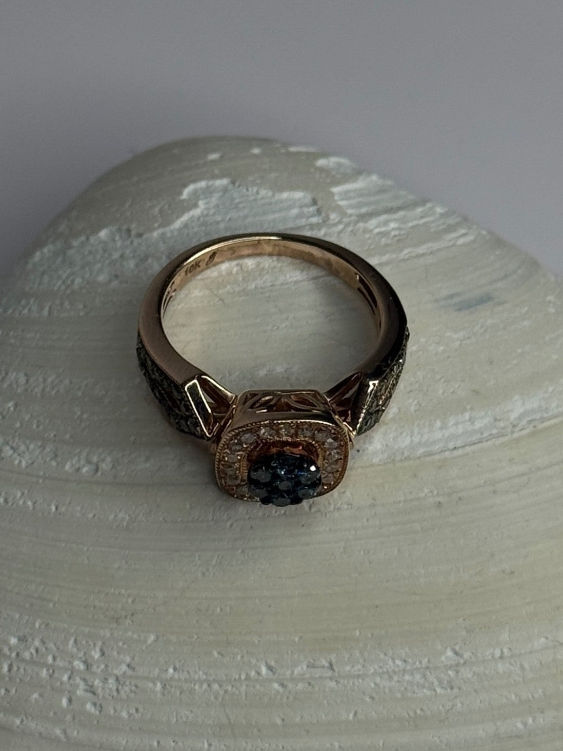 10K Rose Gold 0.5 Carat Clear & Teal Blue Dimond Ring Size 6