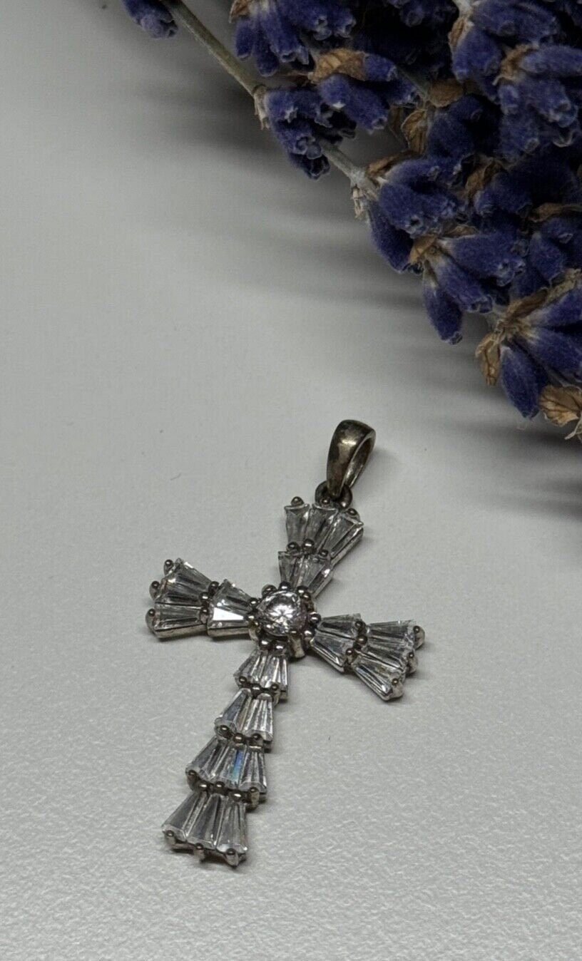 925 Sterling Silver CZ Cross