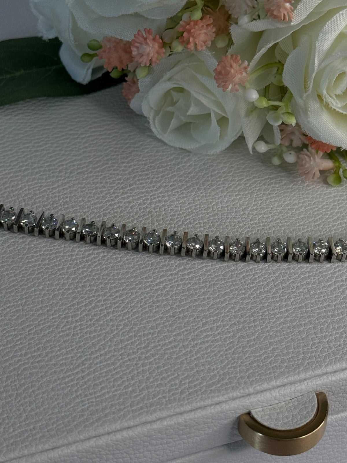 Beautiful 925 Sterling Silver CZ Bracelet Length 7.5 Inch