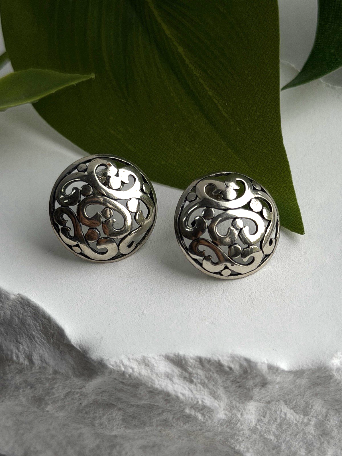 Vintage Scroll Stud Ornate Filigree Dome 925 Sterling Silver Earrings
