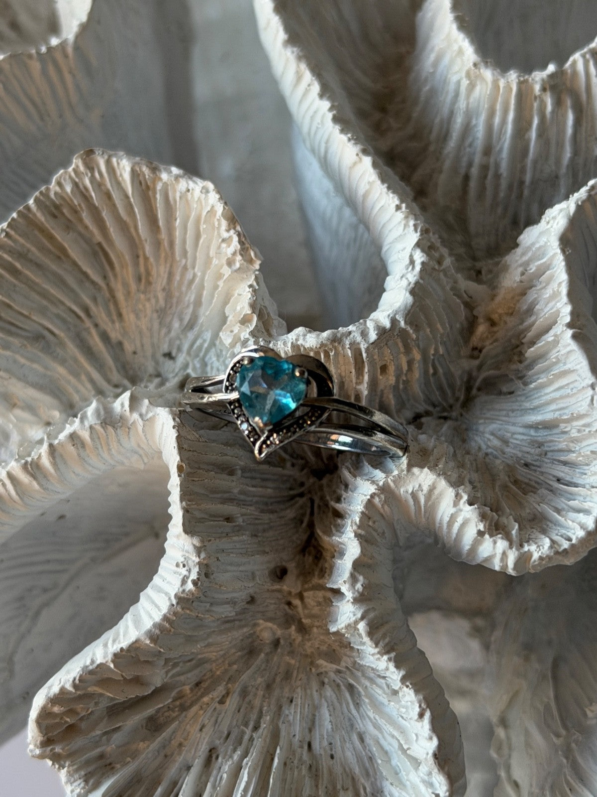 925 Sterling Silver Blue Topaz Heart & Diamond Ring Size 9