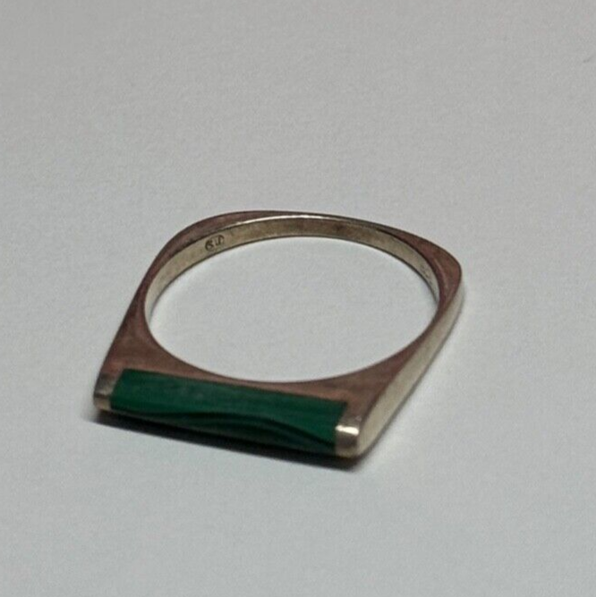 925 STERLING SILVER MALACHITE RING SIZE 7