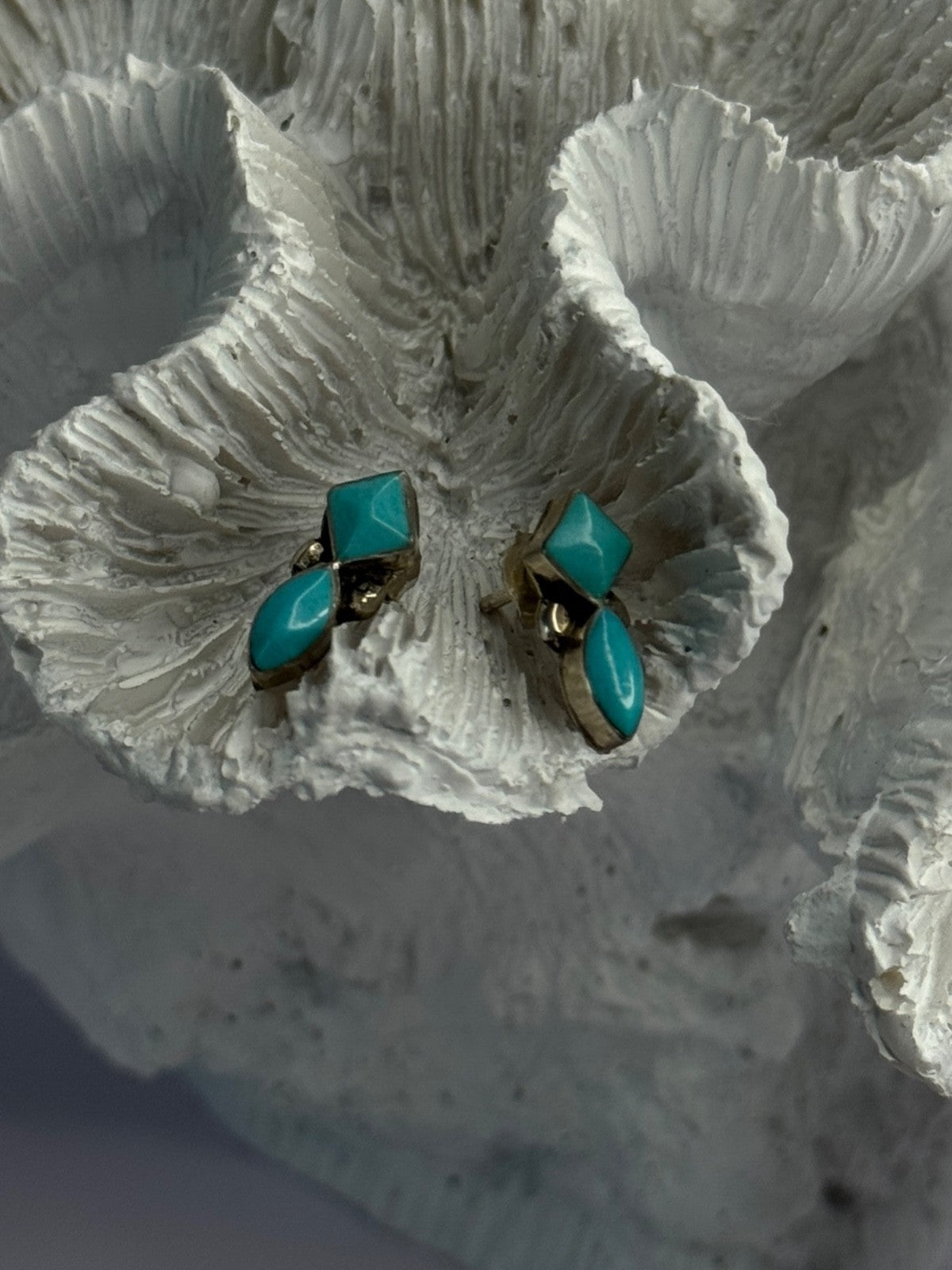 925 Sterling Silver Turquoise Earrings Length 0.50 Inch