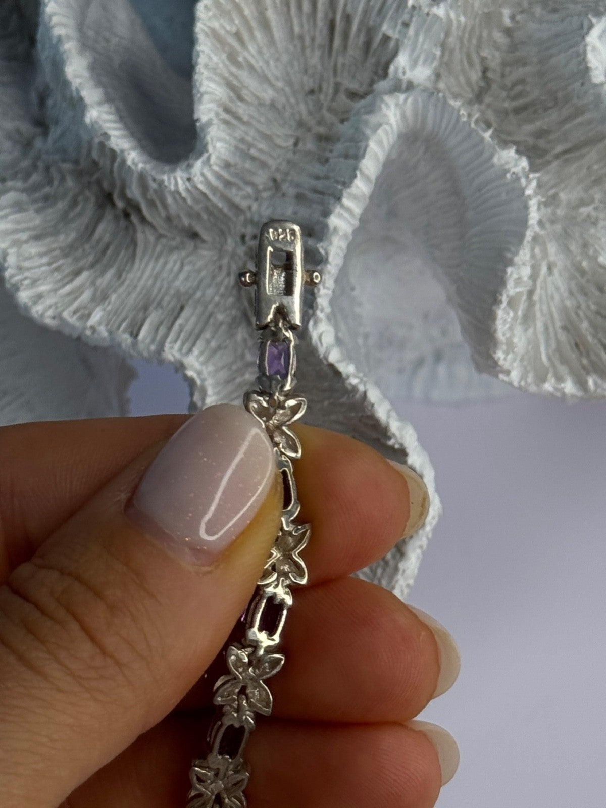 Lovely 925 Sterling Silver Amethyst Bracelet Length 7