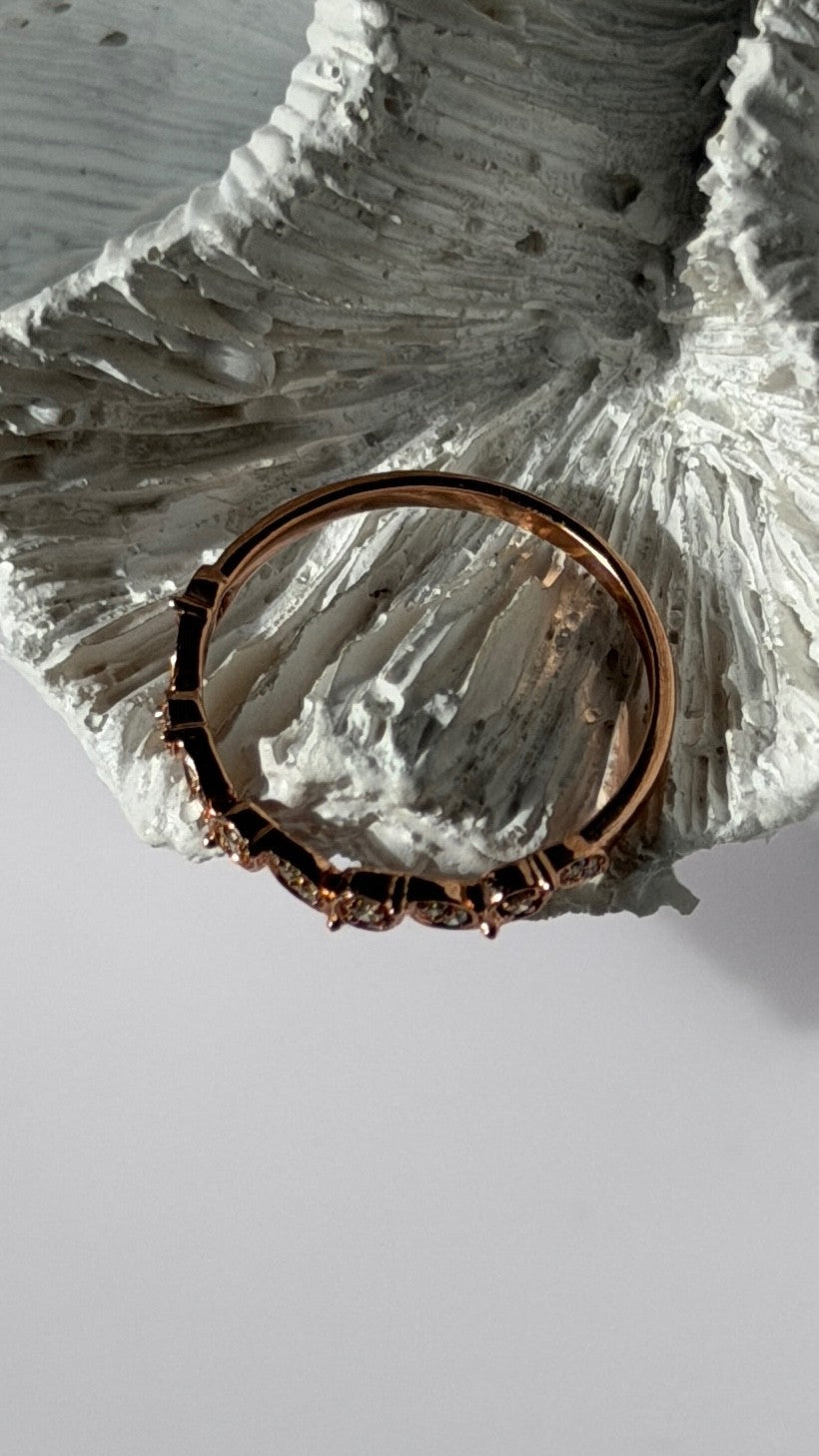 Classy Design 10K Rose Gold Diamond 0.12 ct Ring Size 6.5