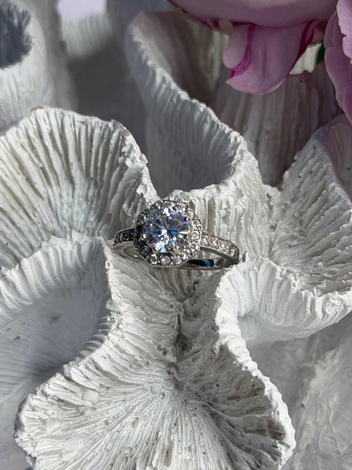 Beautiful 925 Sterling Silver Cz Ring Size 6